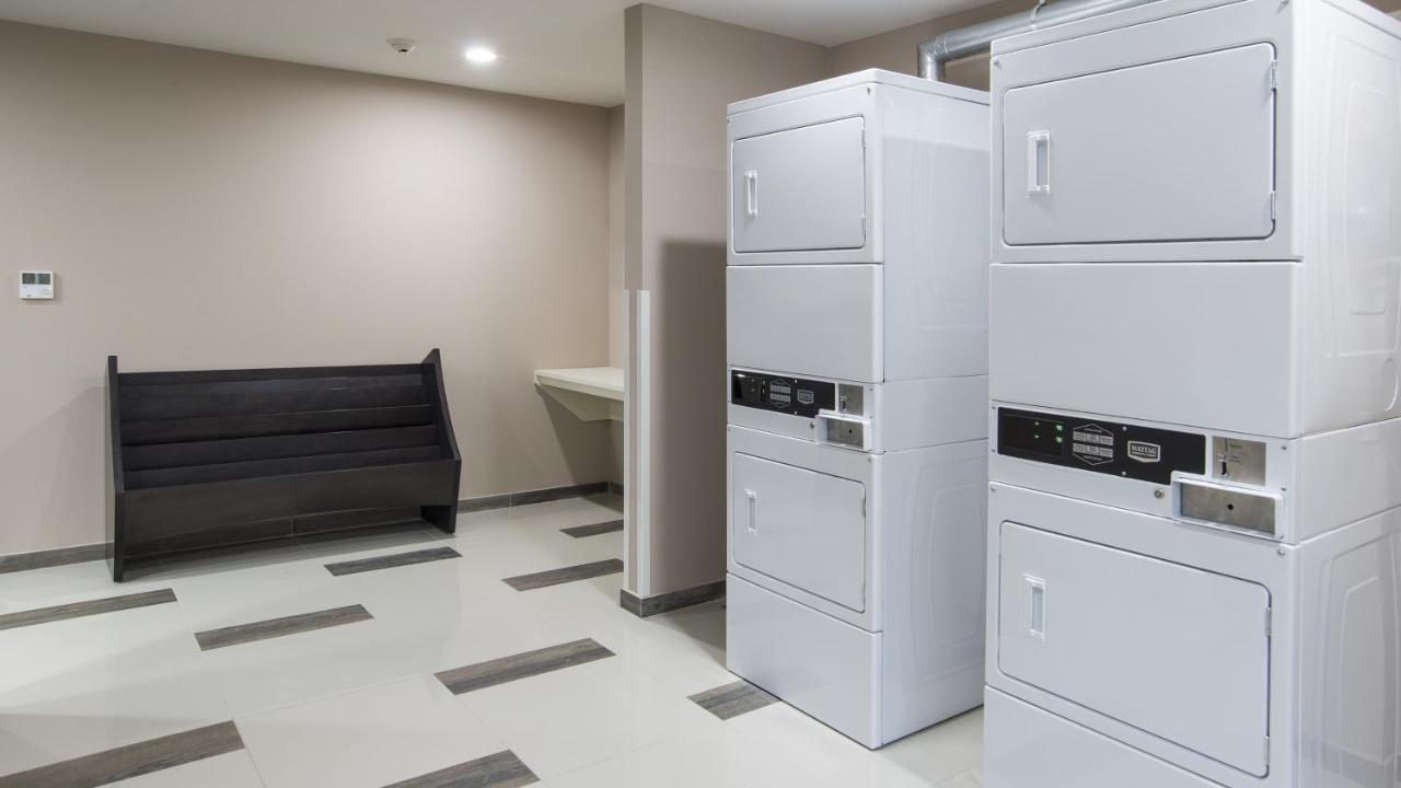 Candlewood Suites - Celaya By Ihg Экстерьер фото