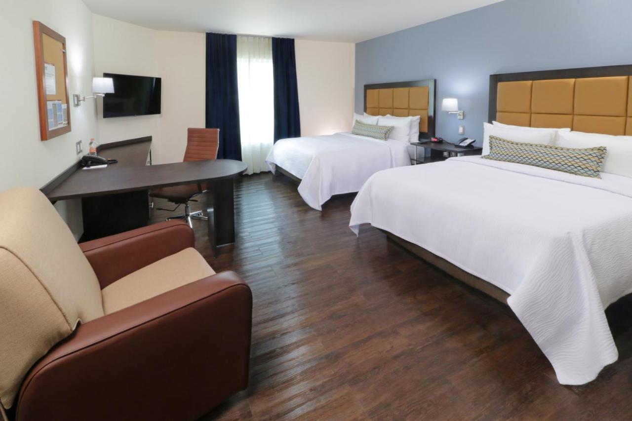 Candlewood Suites - Celaya By Ihg Экстерьер фото