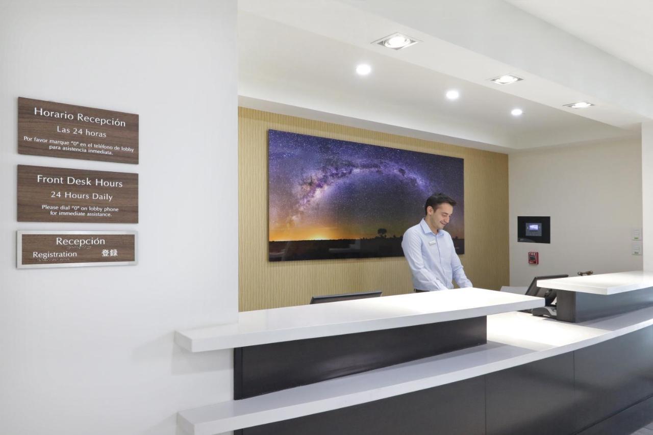 Candlewood Suites - Celaya By Ihg Экстерьер фото