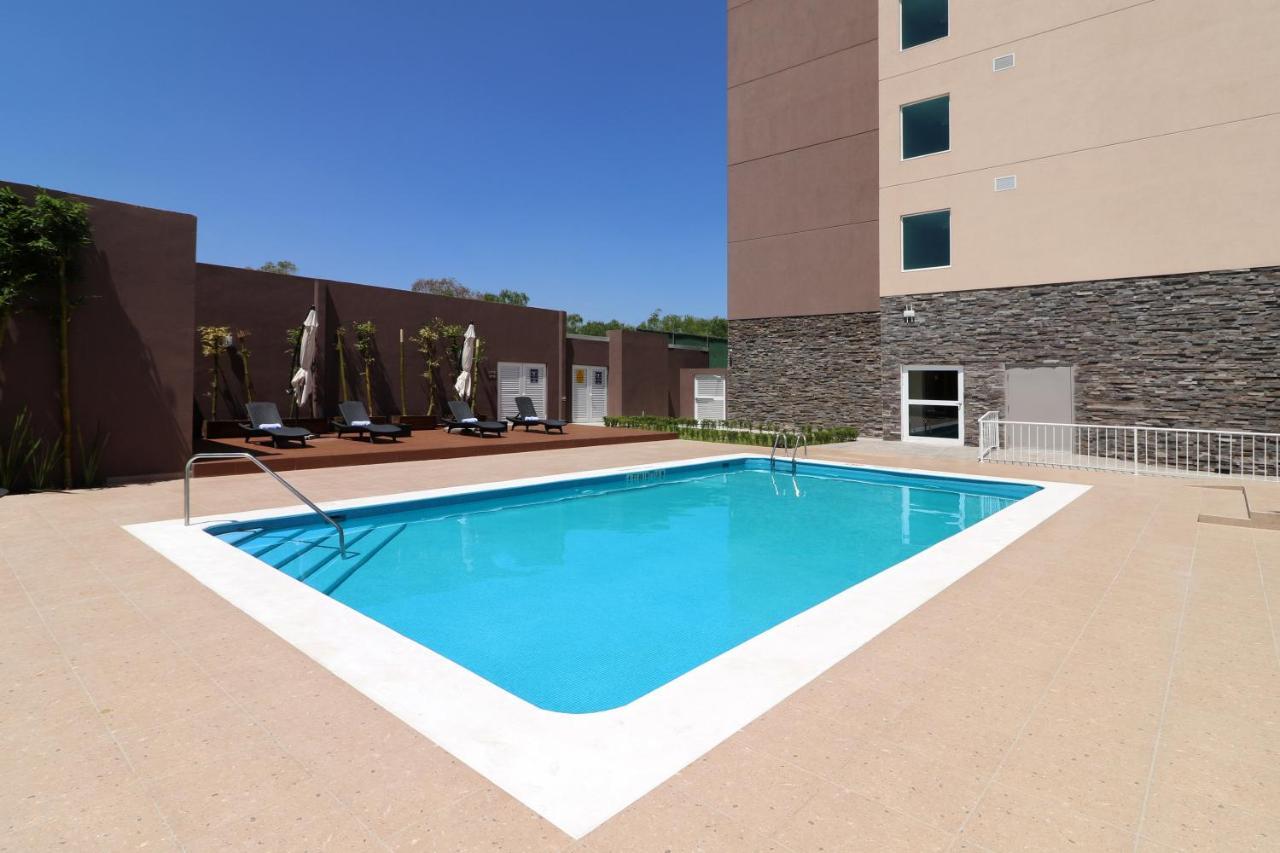 Candlewood Suites - Celaya By Ihg Экстерьер фото