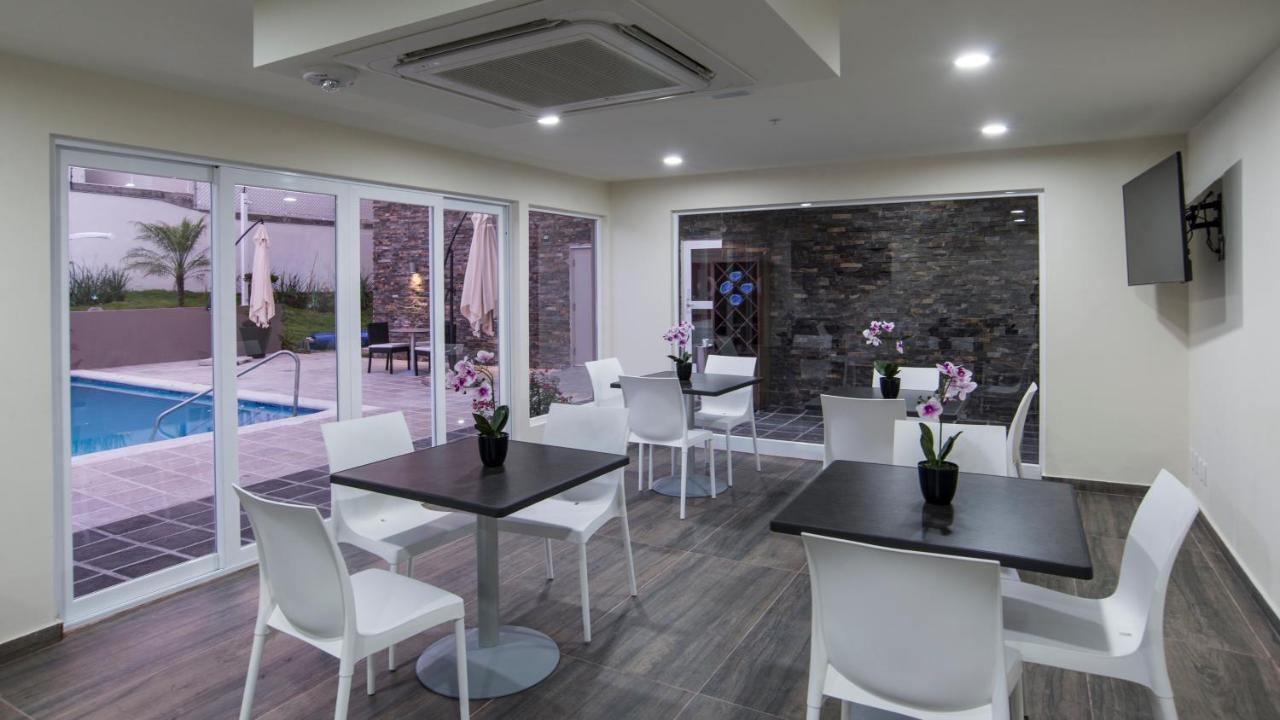 Candlewood Suites - Celaya By Ihg Экстерьер фото