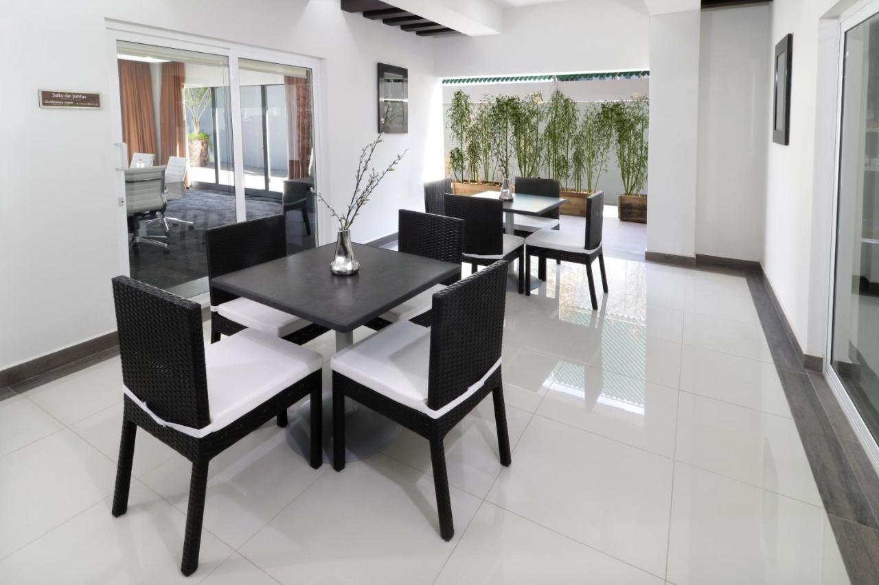 Candlewood Suites - Celaya By Ihg Экстерьер фото